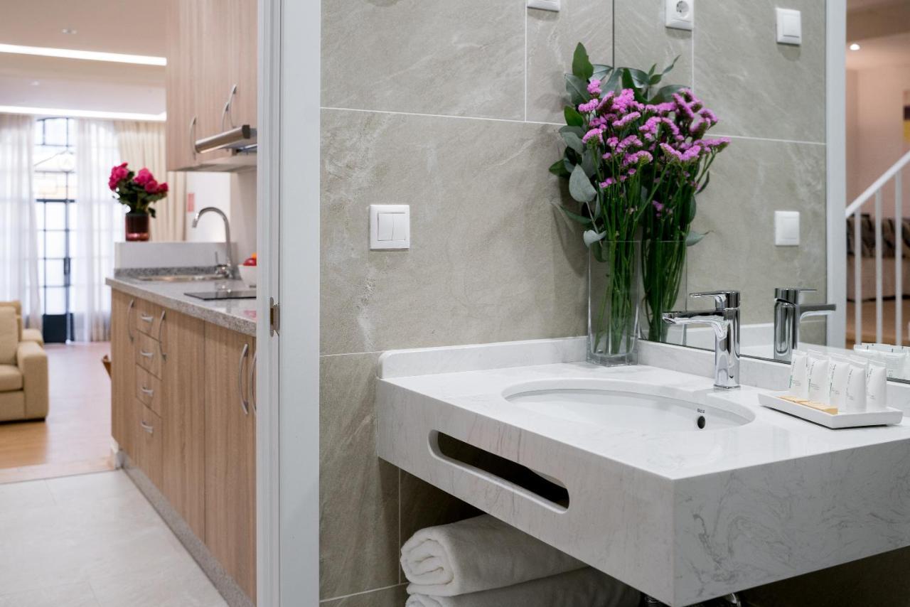 Arco Macarena Lofts Aparthotel Seville Luaran gambar