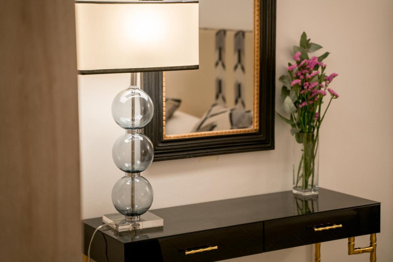 Arco Macarena Lofts Aparthotel Seville Luaran gambar