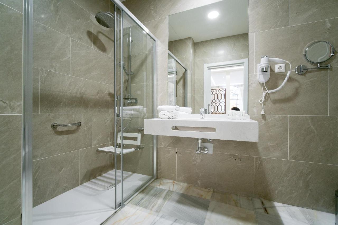 Arco Macarena Lofts Aparthotel Seville Luaran gambar