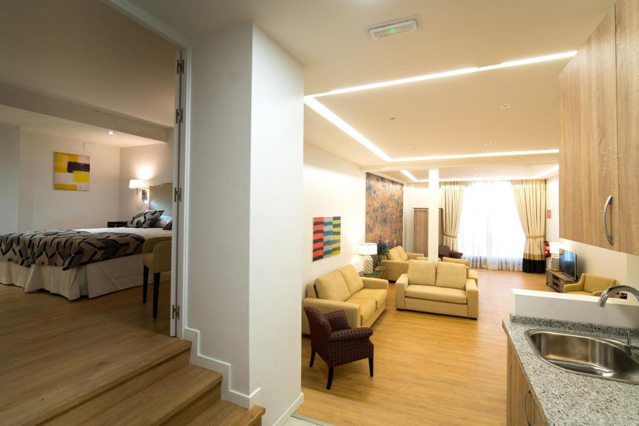 Arco Macarena Lofts Aparthotel Seville Luaran gambar